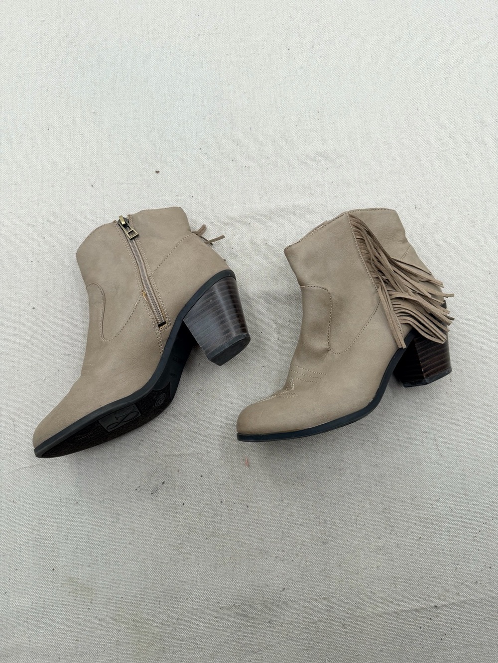 Sam & Libby Beige/Tan Women's Boots Size 6.5
